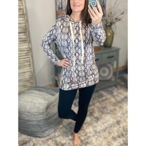 Snakeskin Print Drawstring Kangaroo Pocket Hoodie 0822